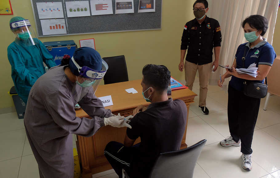 Vaksin Covid-19 Berikan Kekebalan Setelah Dua Minggu Disuntik