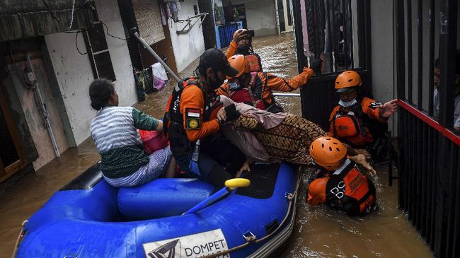 Kakek 67 Tahun Tewas Terkunci di Dalam Rumah Terendam saat Banjir Datang