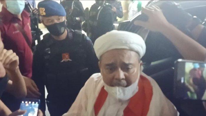 Kuasa Hukum Rizieq Shihab Minta Sidang Kliennya Dibarengi 6 Tersangka Lainnya