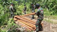 Satgas Yonif 642-Kapuas Berhasil Amankan Kayu Hasil Illegal Logging