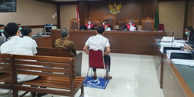 Dipersidangan, Sopir Ungkap Transfer Rp 40 Juta ke Ajudan Juliari