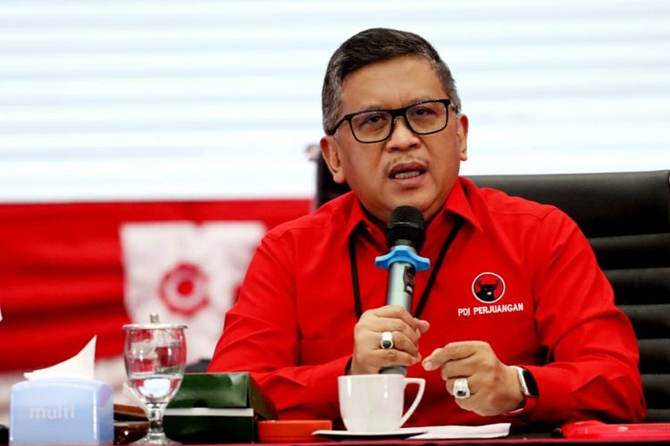 Hasto Kristiyanto Jadikan Hari Besar Agama Tonggak Penting Bangun Bangsa