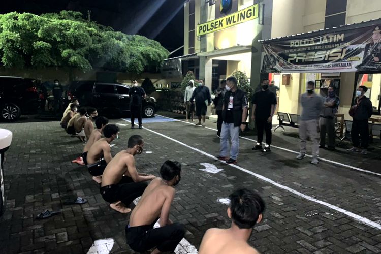 Insiden Pemukulan dan Penjarahan Warung Angkringan di Blitar