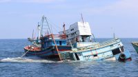 KKP dan Kejaksaan Tenggelamkan 10 Kapal Pelaku Pencuri Ikan di Laut Natuna