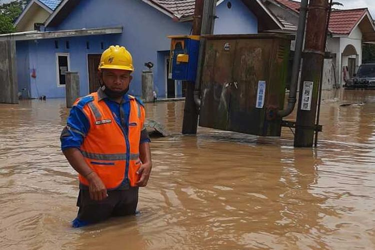 Ratusan Rumah di Pekanbaru Terendam Banjir, Listrik Terpaksa Dipadamkan