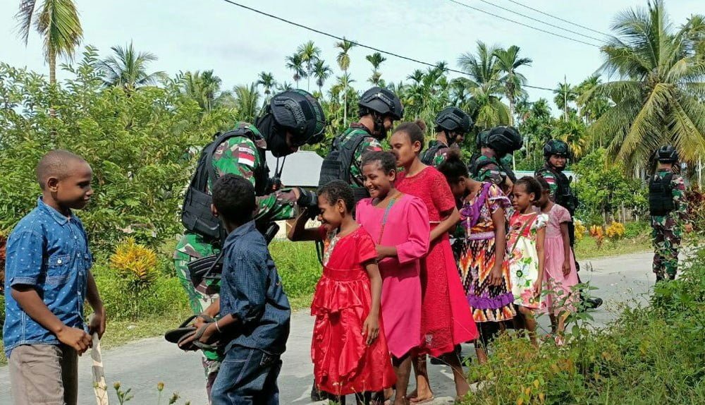 Silaturahmi TNI dan Tokoh Adat Papua