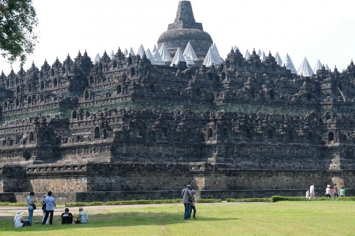 Ancaman Erupsi Merapi, BKB Pertahankan Penutup Stupa Candi Borobudur