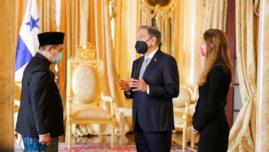 Dubes RI Bertemu Langsung Presiden Panama, Bahas Kerjasama Bilateral-Serahkan Surat