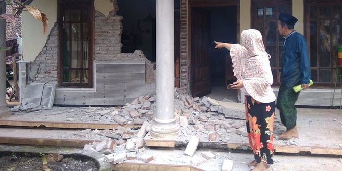 Jeritan Korban Gempa Malang Semoga Dapat Bantuan, Kalau Tidak Berat Buat Kami