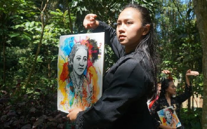 Peringati Hari Kartini 6 Penari Ekspresikan dengan Menari 7 Jam Non-stop