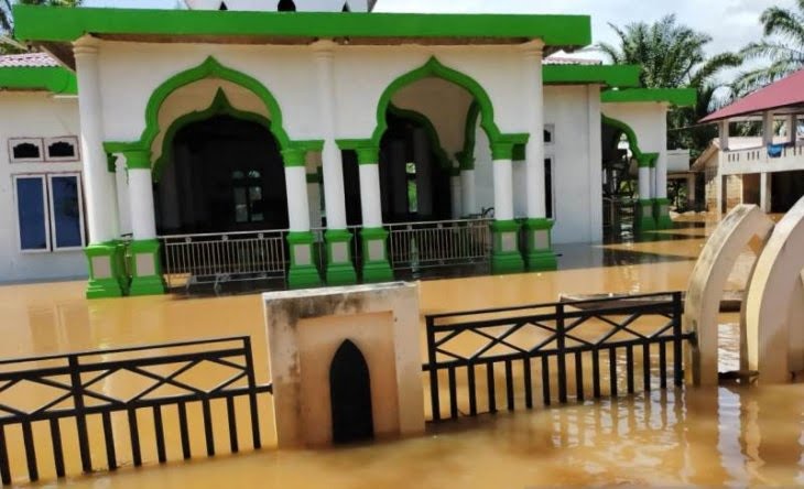 Banjir merendam Permukiman warga 17 desa di Aceh Barat