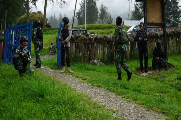 Dikepung Pasukan Gabungan Elit TNI-Polri KKB Terdesak, Media dan Tokoh Pendukungnya Sebar Fitnah