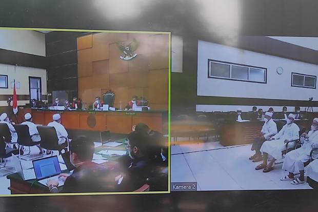 Terungkap Percakapan Rizieq dengan Munarman saat HRS Tiba di Indonesia