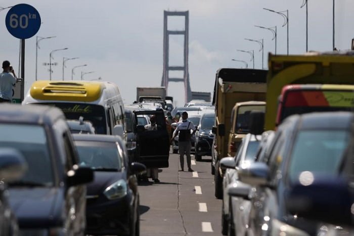 Penyekatan Jembatan Suramadu, Terjaring 53 Pengendara Positif Covid-19