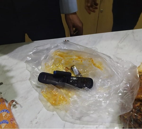 Petugas Rutan Pekanbaru Temukan Penyelundupan Handphone dalam Makanan