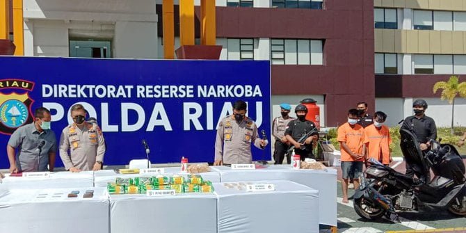 Polda Riau Gagalkan Pengiriman 19 Kg Sabu-Sabu ke Lubuk Linggau