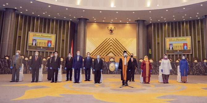 Presiden Jokowi Teken Perpres Hakim MA dan MK Kini Dapat Honor per Perkara