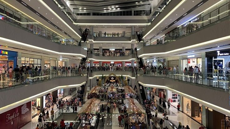 Pusat Perbelanjaan di Batam Mulai Ramai Dikunjungi