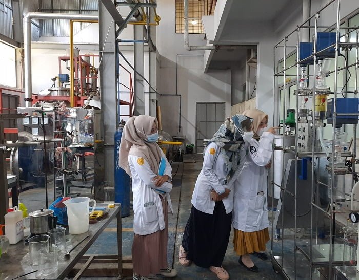 Tiga Mahasiswi Ciptakan Inovasi Bio-Diesel Wolffia Pertama