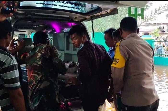 Pelajar SMP Tewas Tenggelam Setelah Terseret Arus Banjir Saat Mandi