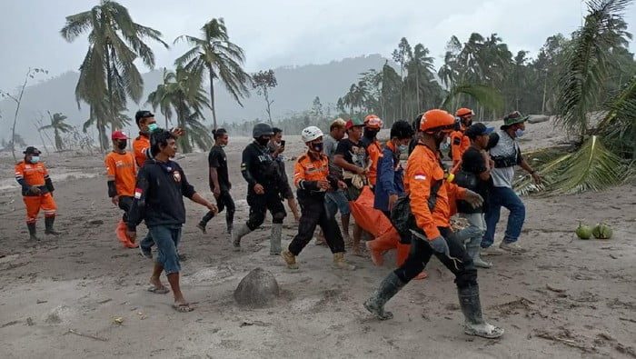 BNPB Update Korban Meninggal Erupsi Semeru Jadi 34 Orang