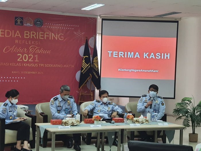 Melalui Bandara Soetta, 218.455 WNA China Masuk RI Sepanjang 2021