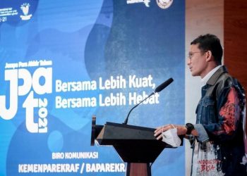 Sandiaga Uno Targetkan 3,6 Juta Pengunjung Wisman di Tahun 2022
