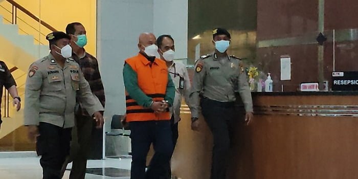 Digiring ke Rutan KPK, Wali Kota Bekasi Rahmat Effendi Bungkam