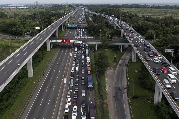 Korlantas Polri Berlakukan Sistem Tol Searah dari Palimanan hingga Jakarta-Cikampek