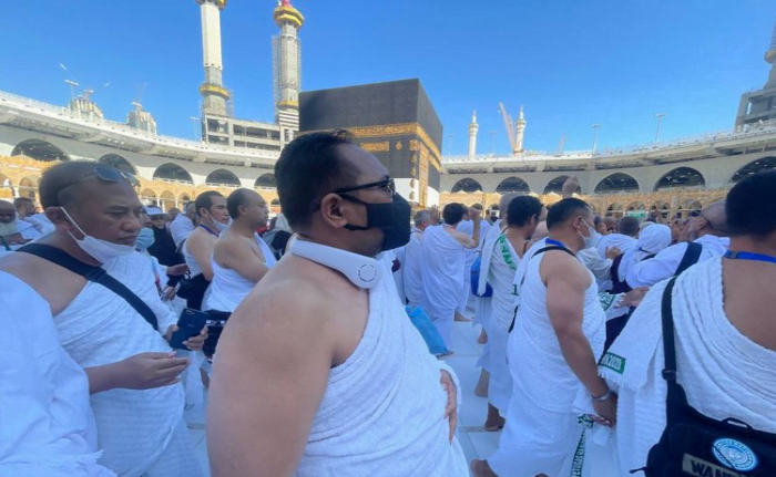 Menteri Agama Yaqut Cholil Qoumas saat melakukan umrah wajib setiba di Mekkah, Senin (4/7/2022).(Antara/HO-MCH2022)