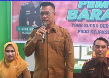 Bupati Kepulauan Anambas, Aneng bersama Kejari saat pemusnahan barang bukti Narkotika. Foto :  Ist